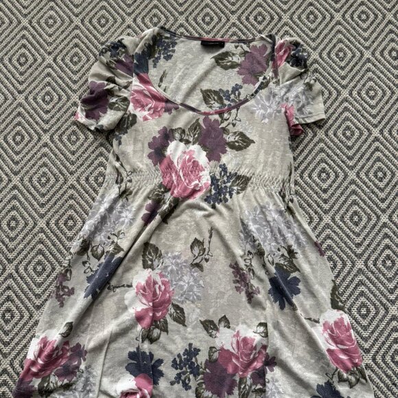 Lot of maternity clothes - Picture 6 of 7